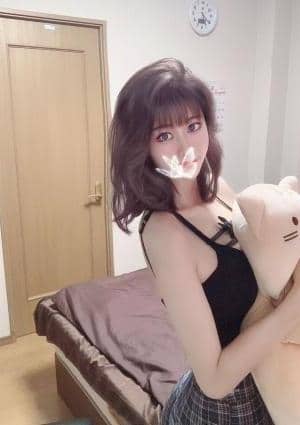 新人入店，ナナちゃん、23歳、Eカップ、100%本人保証