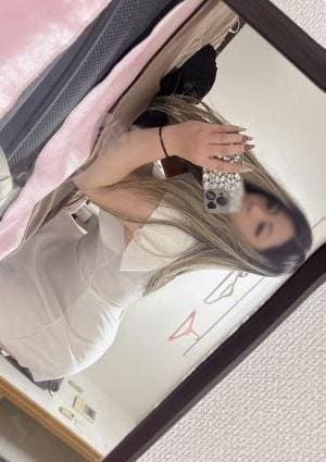 りり 【出張可能】